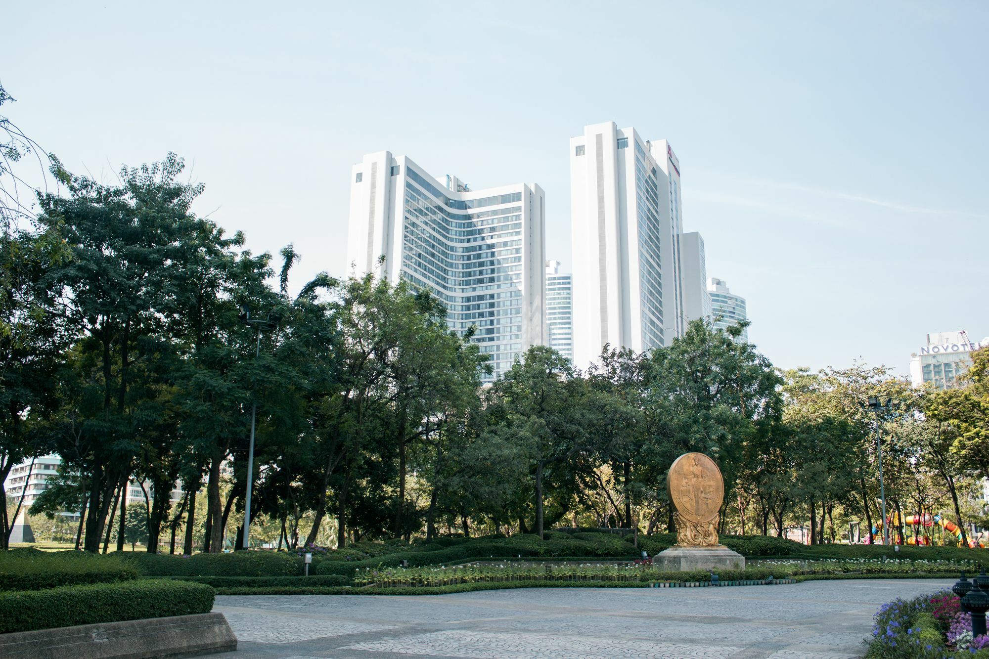 Weeping Willow Sukhumvit 26 Bangkok Ngoại thất bức ảnh