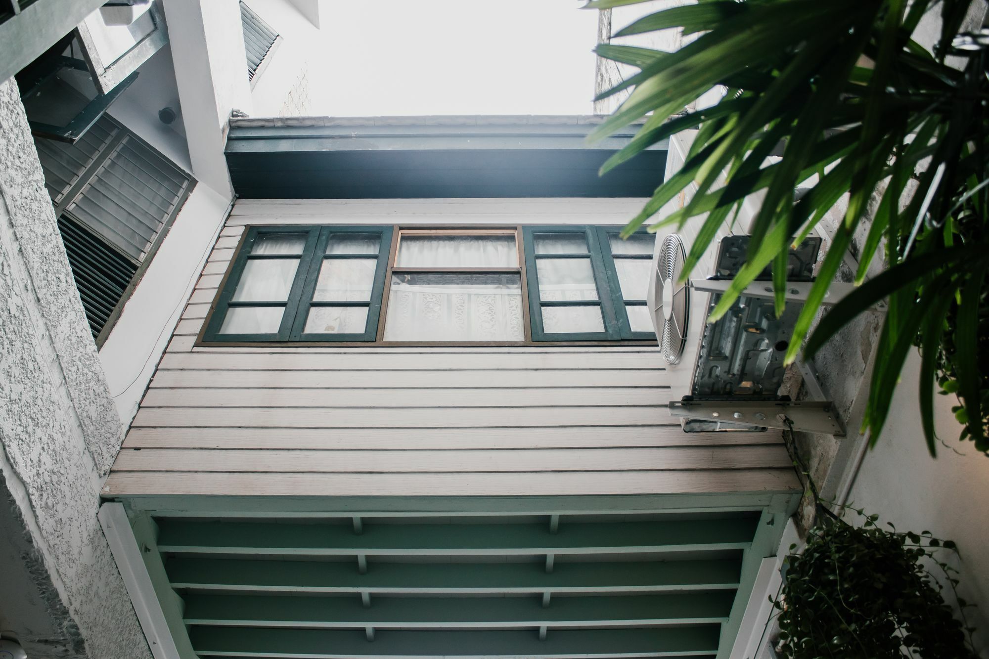 Weeping Willow Sukhumvit 26 Bangkok Ngoại thất bức ảnh